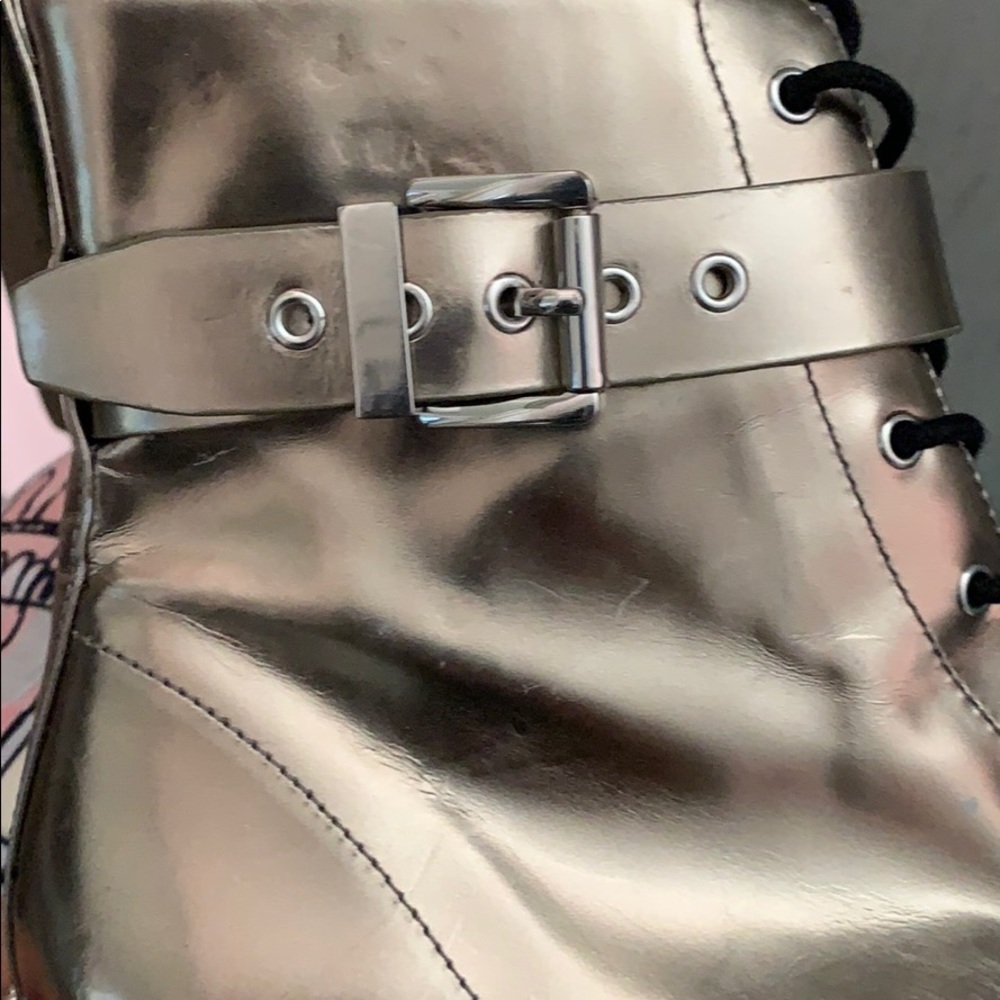 Boots - Picture 2 of 4